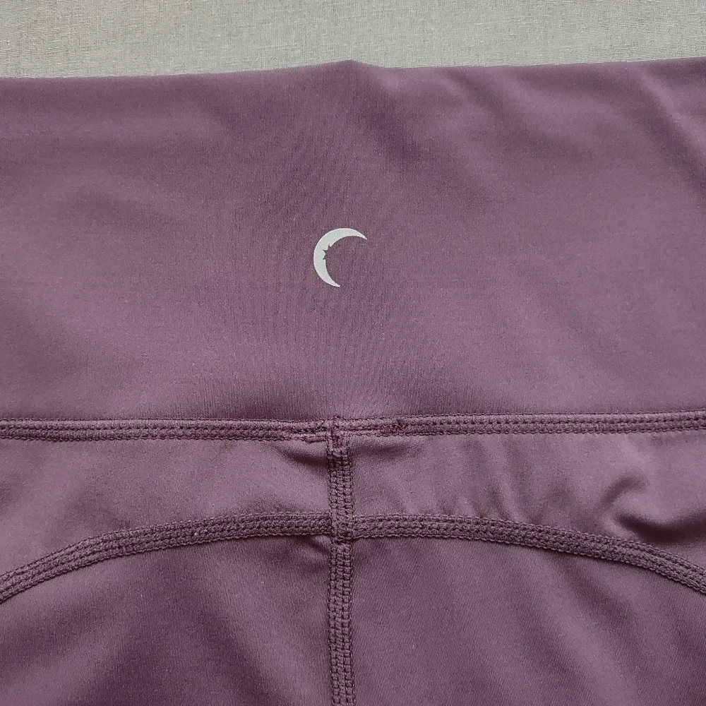 ZYIA Active Brilliant Capri/Cropped Leggings